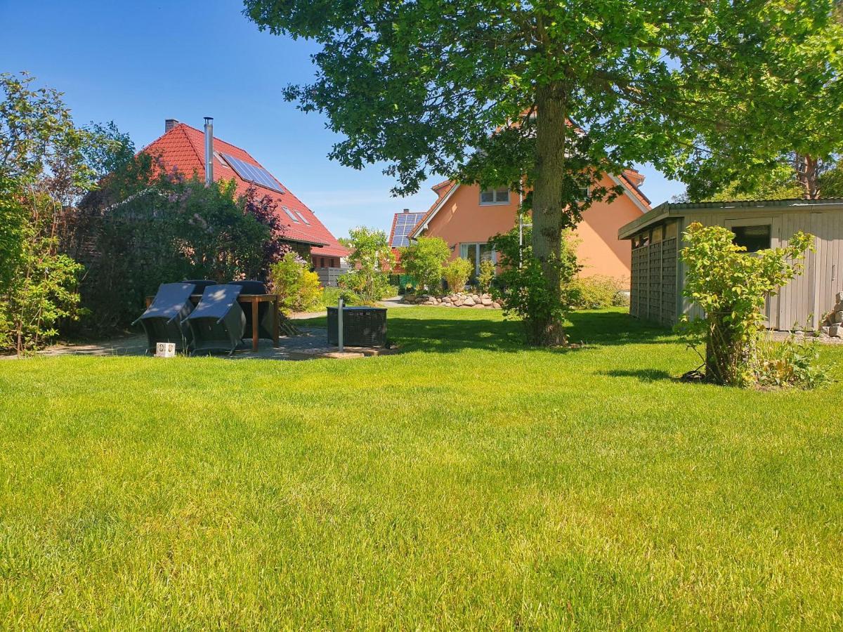 Moderne Fewo Nr 4 Mit Balkon, Sauna Im Haus, Garten - Ferienwohnungen Am Wald Klein Gelm エクステリア 写真